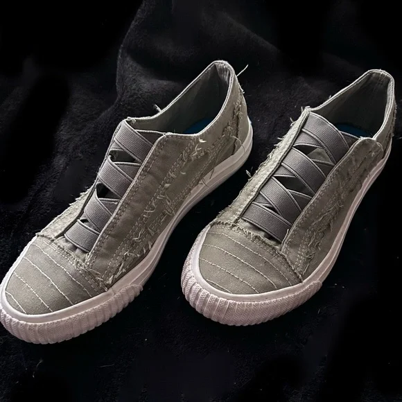 BLOWFISH MAURA Khaki Sneakers. Size 7.5 - Picture 12 of 14